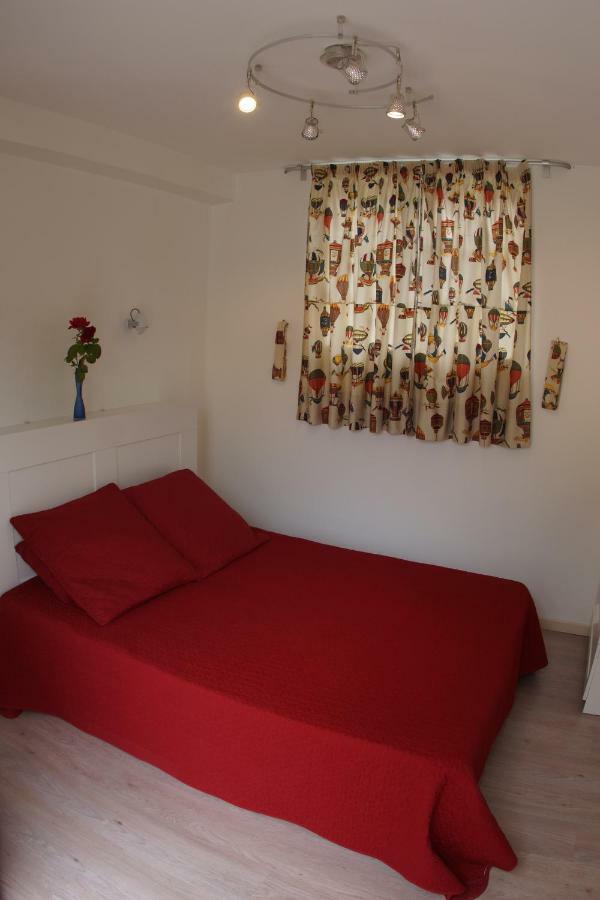 Le Petit Nid Villa Neuille-le-Lierre Ngoại thất bức ảnh