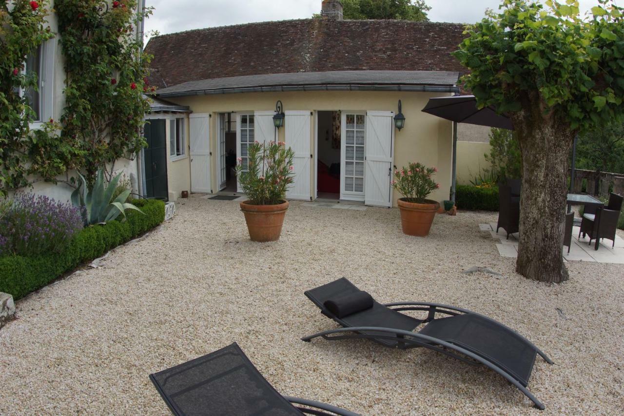 Le Petit Nid Villa Neuille-le-Lierre Ngoại thất bức ảnh