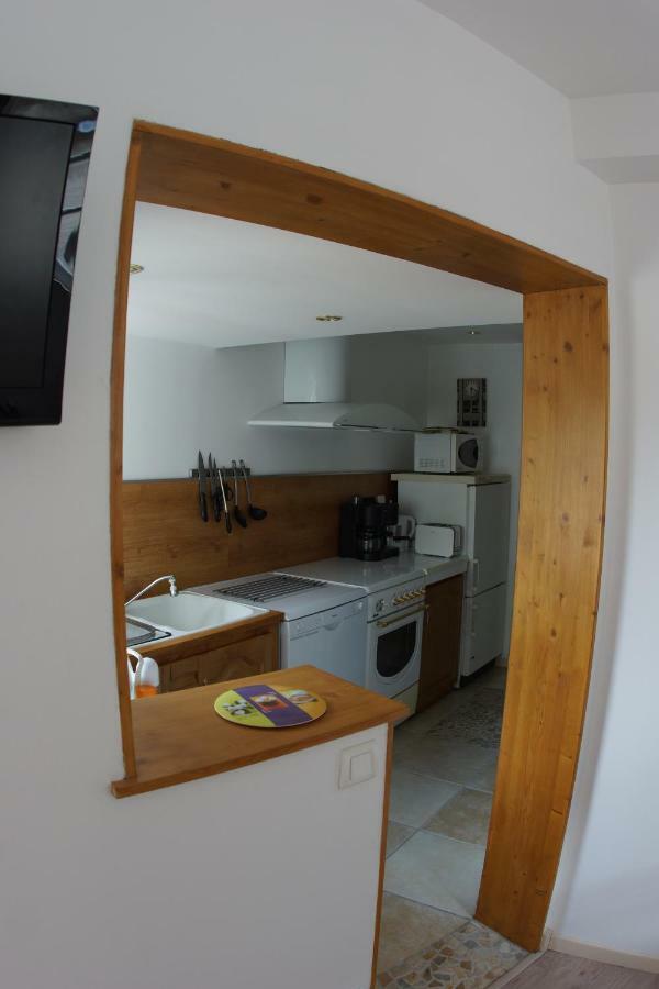 Le Petit Nid Villa Neuille-le-Lierre Ngoại thất bức ảnh